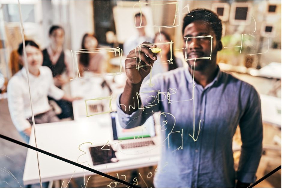 Navigating The UK’s Low-Growth Cycle: Budgeting Tips For Startups And SMEs